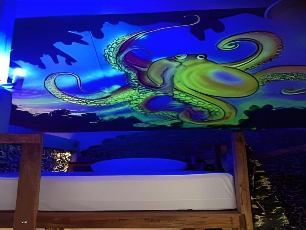 Peacock Hostel Ко-Ланта Екстер'єр фото